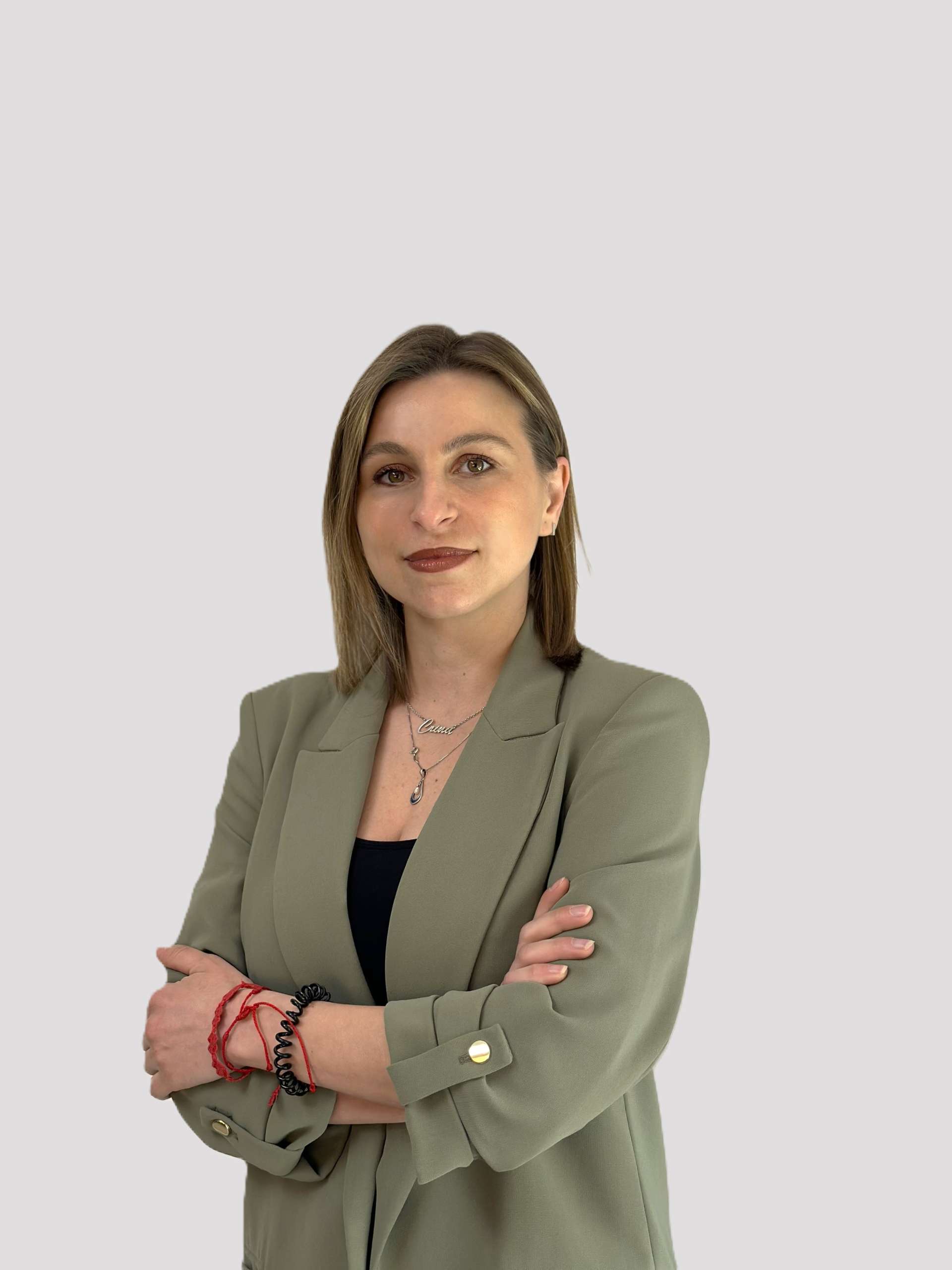 CRINA_ ABOGADA_DERECHO_MERCANTIL_INMOBILIARIO